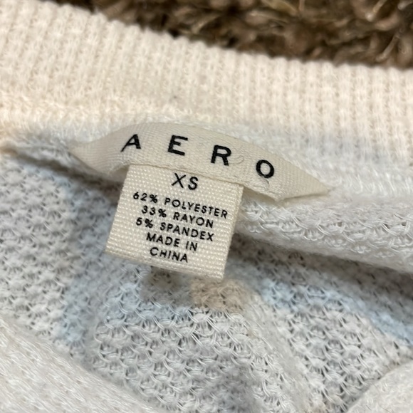 Aero white button up cardigan - Picture 3 of 3
